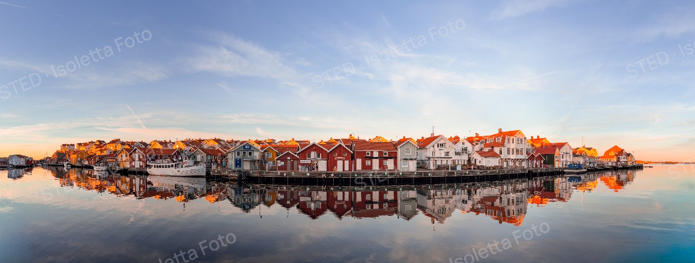 Panoramabild över Smögenhamnen